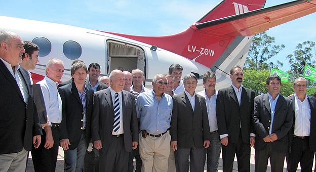 Autoridades que se hicieron presente en la inauguración del aeropuerto del Iberá