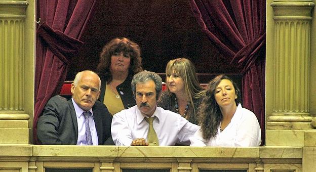 Ministro de Turismo de la Nación Enrique Meyer junto a Nelson Gleadell Intendente de Puerto San Julián, SantaCruz y Patricia Gandini, Presidenta de la Administración de Parques Nacionales.