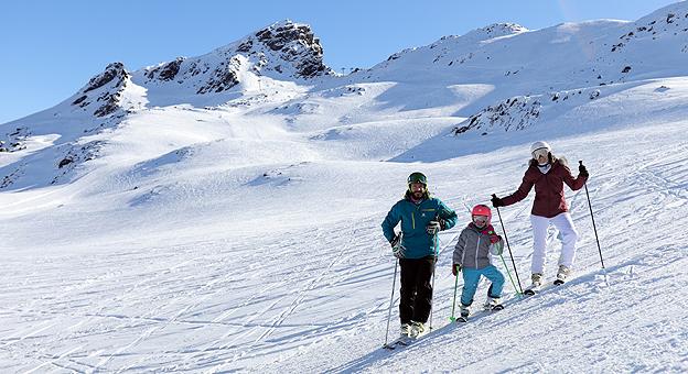 Familia en la nieve