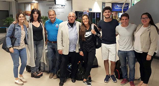 El grupo de periodistas argentinos llega a Paraguay