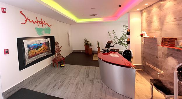 Sala de yoga de Santokh