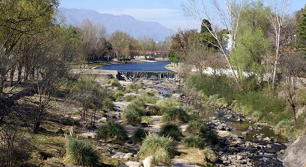 Vista del Río Mina Clavero despues del balneario Municipal